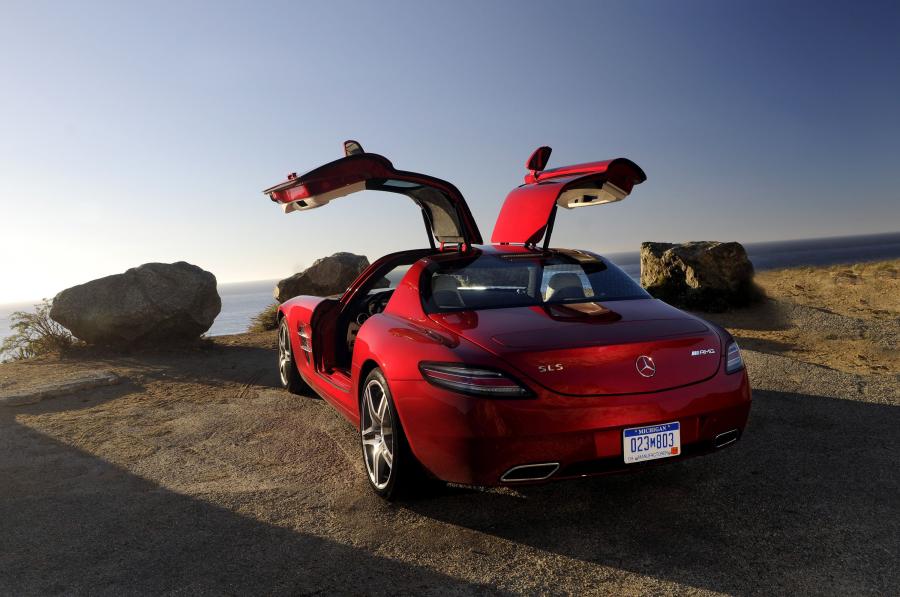  Mercedes-Benz SLS AMG 2010 года  (фото 134 из 526)